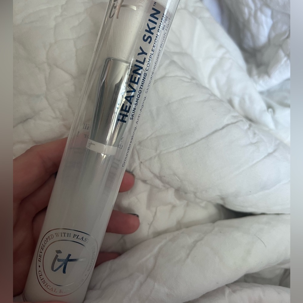 It heavenly skin complexion brush